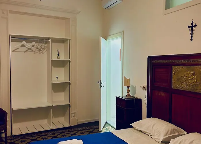 Sedile Dei Nobili טרופאה