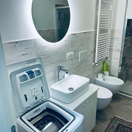 ゲストハウス Sedile Dei Nobili トロペーア