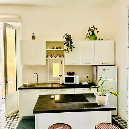 Sedile Dei Nobili בית הארחה