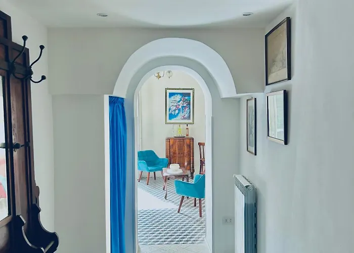 Sedile Dei Nobili Gasthuis Tropea